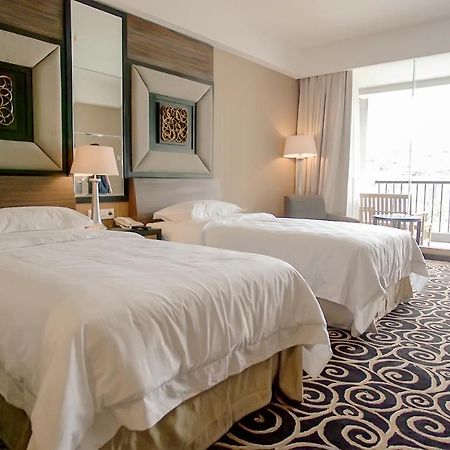 Bela International Hotel & ConventionТернате Екстер'єр фото