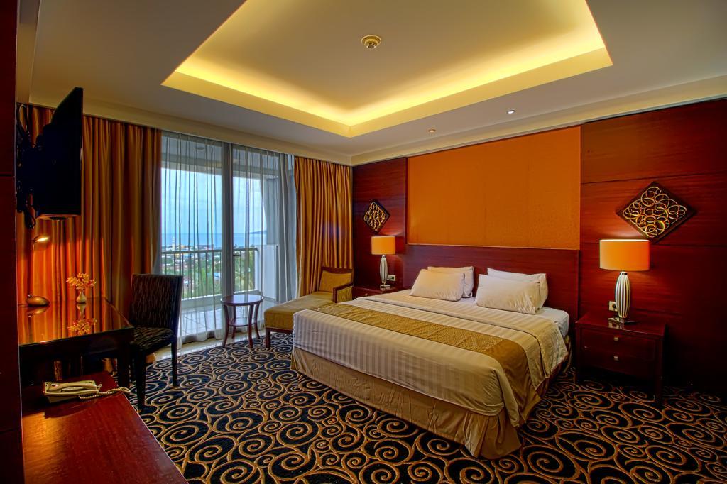 Bela International Hotel & ConventionТернате Екстер'єр фото