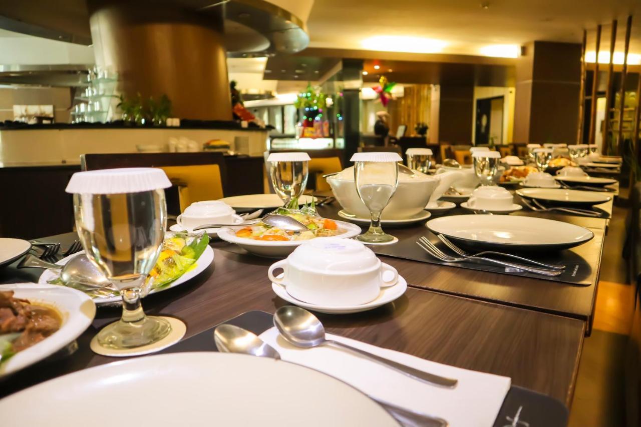 Bela International Hotel & ConventionТернате Екстер'єр фото