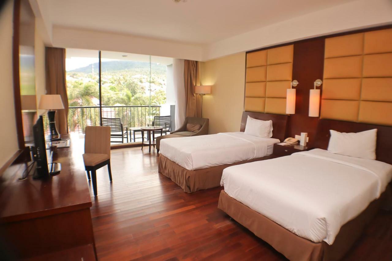 Bela International Hotel & ConventionТернате Екстер'єр фото