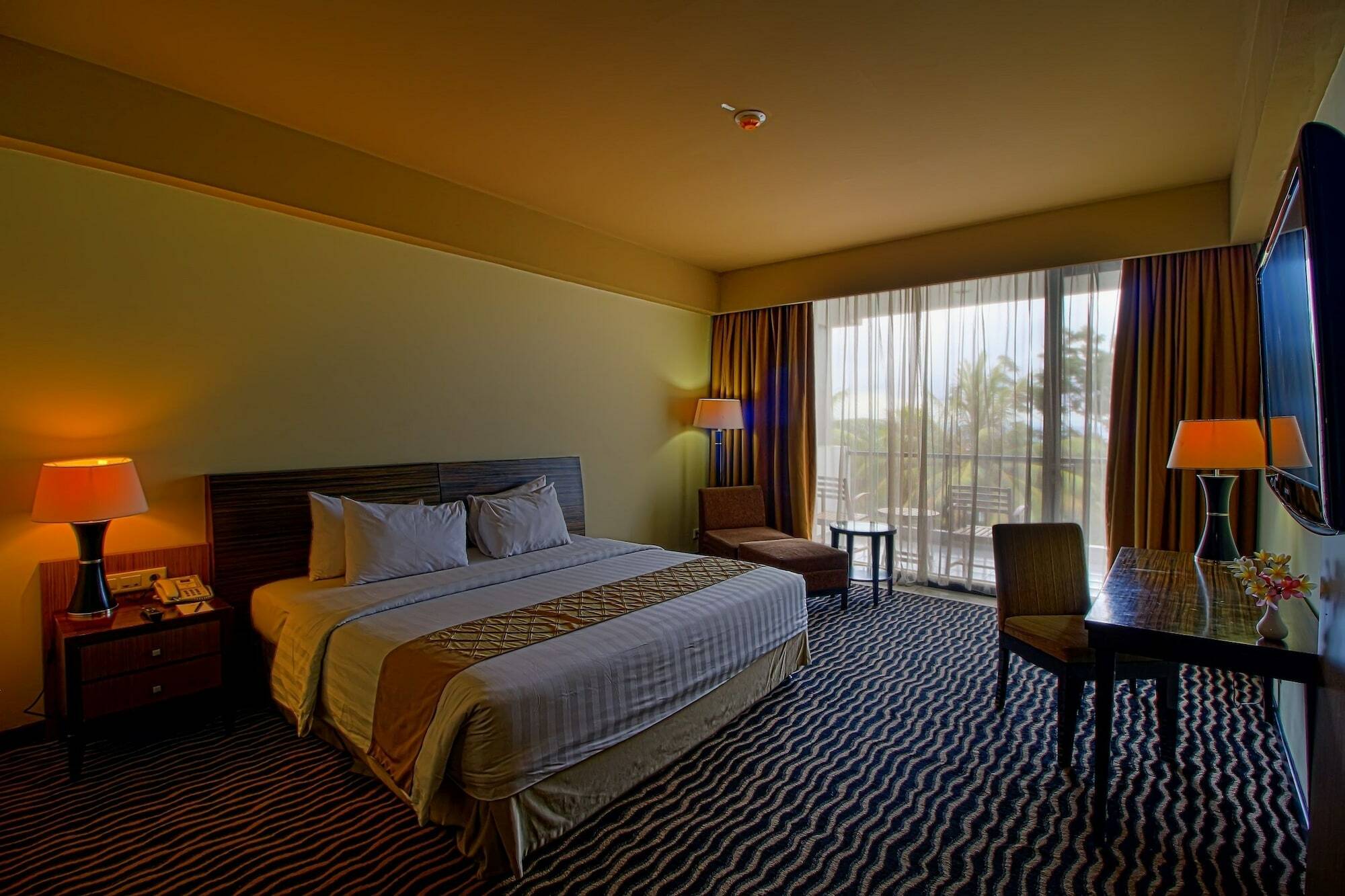 Bela International Hotel & ConventionТернате Екстер'єр фото