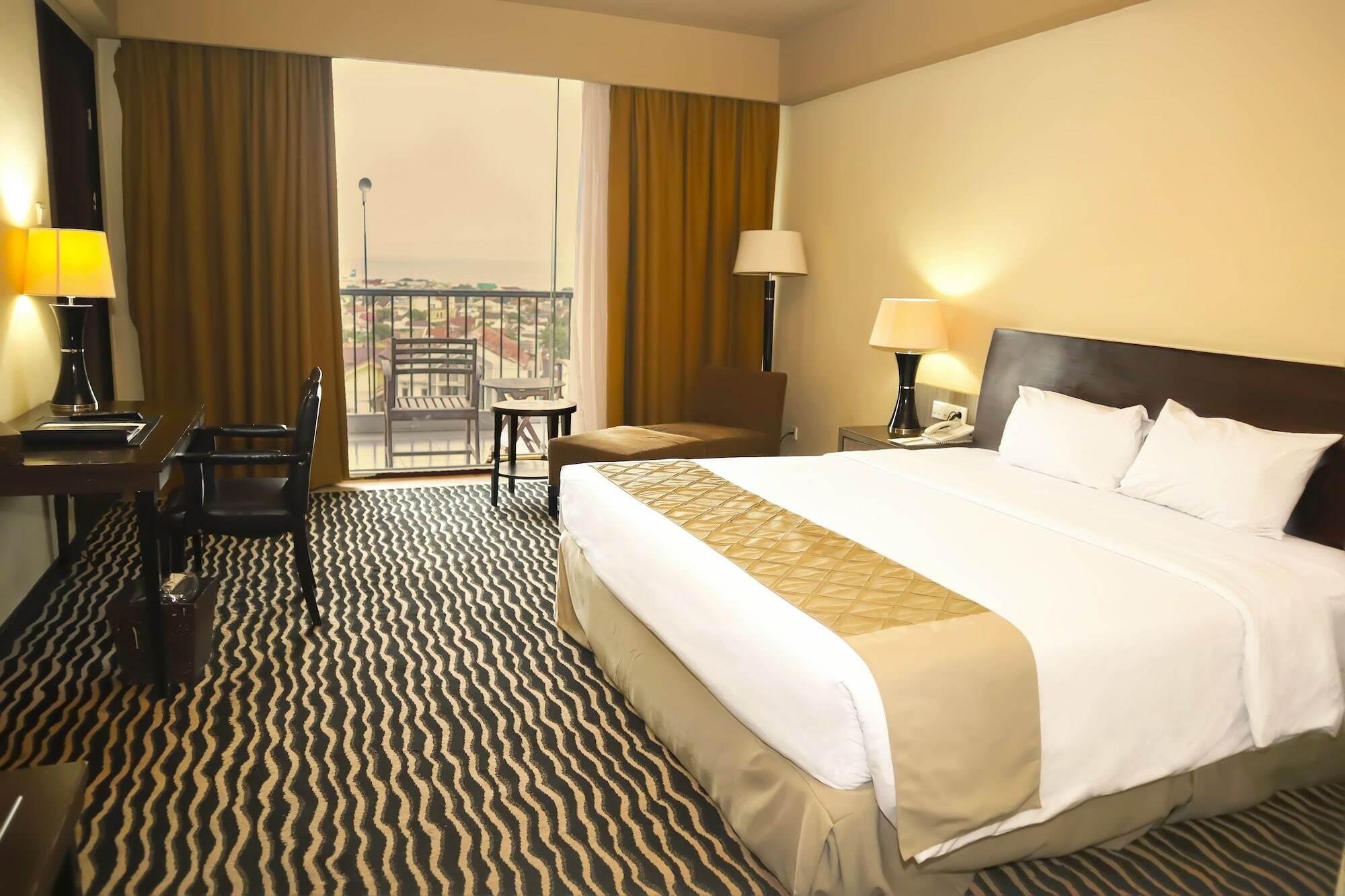 Bela International Hotel & ConventionТернате Екстер'єр фото